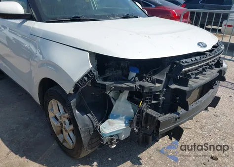 2020 Kia Soul S z USA, uszkodzony, nr VIN KNDJ23AU9L7005176